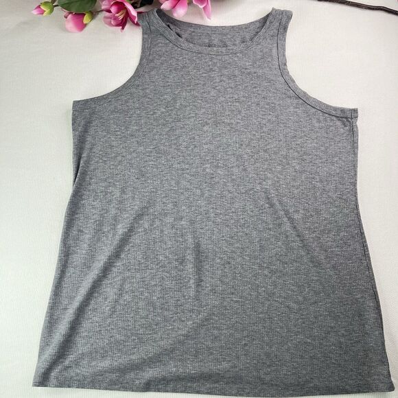 Torrid Size 4 Black Tank Top 4x - Picture 6 of 9